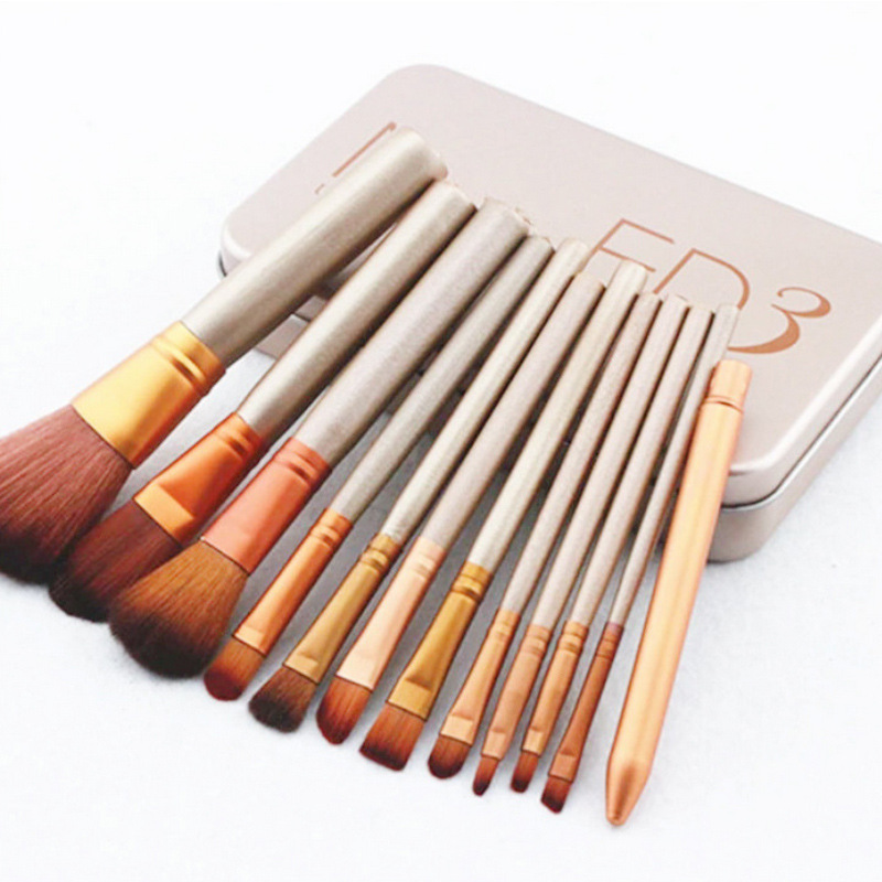 Professional makeup brush set