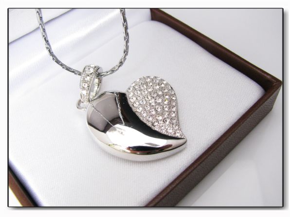 Jewellery usb flash drive